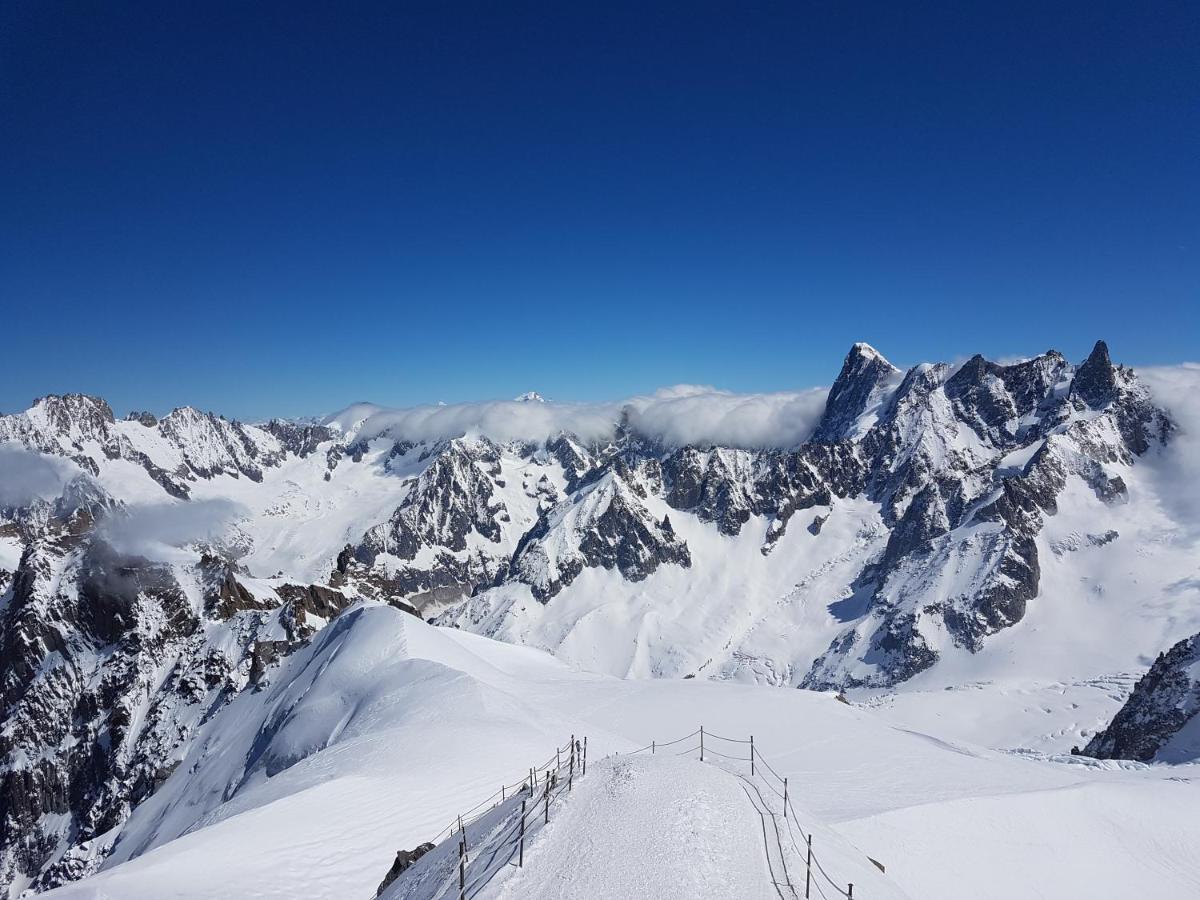 Vue Magique En Hypercentre Avec Parking Privatif Chamonix Mont Blanc Exterior foto