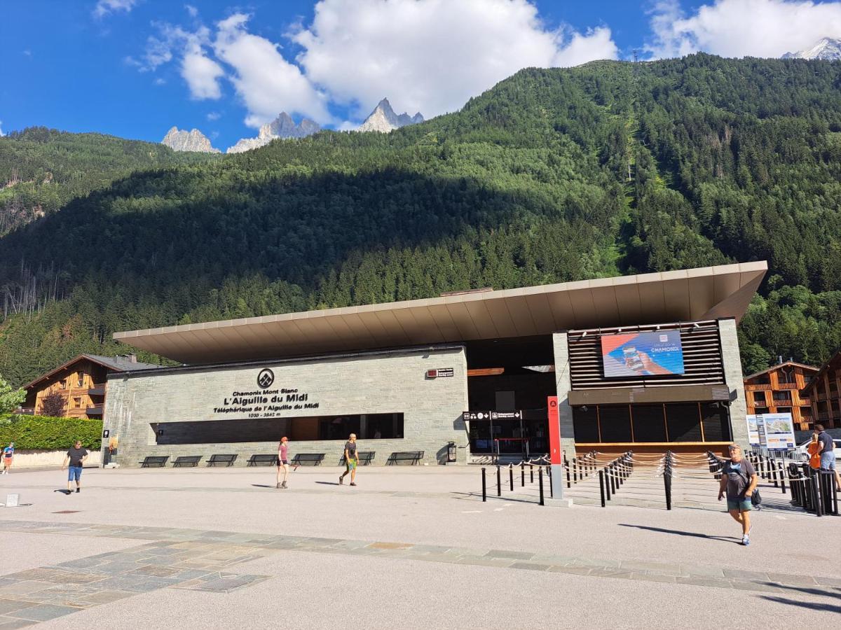 Vue Magique En Hypercentre Avec Parking Privatif Chamonix Mont Blanc Exterior foto