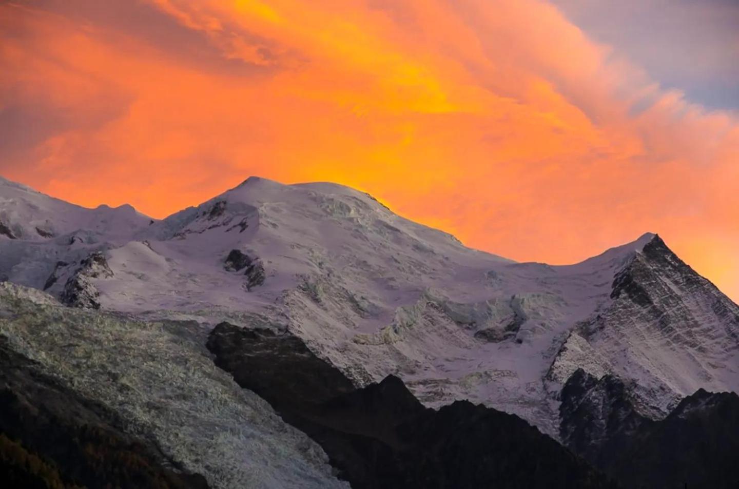 Vue Magique En Hypercentre Avec Parking Privatif Chamonix Mont Blanc Exterior foto